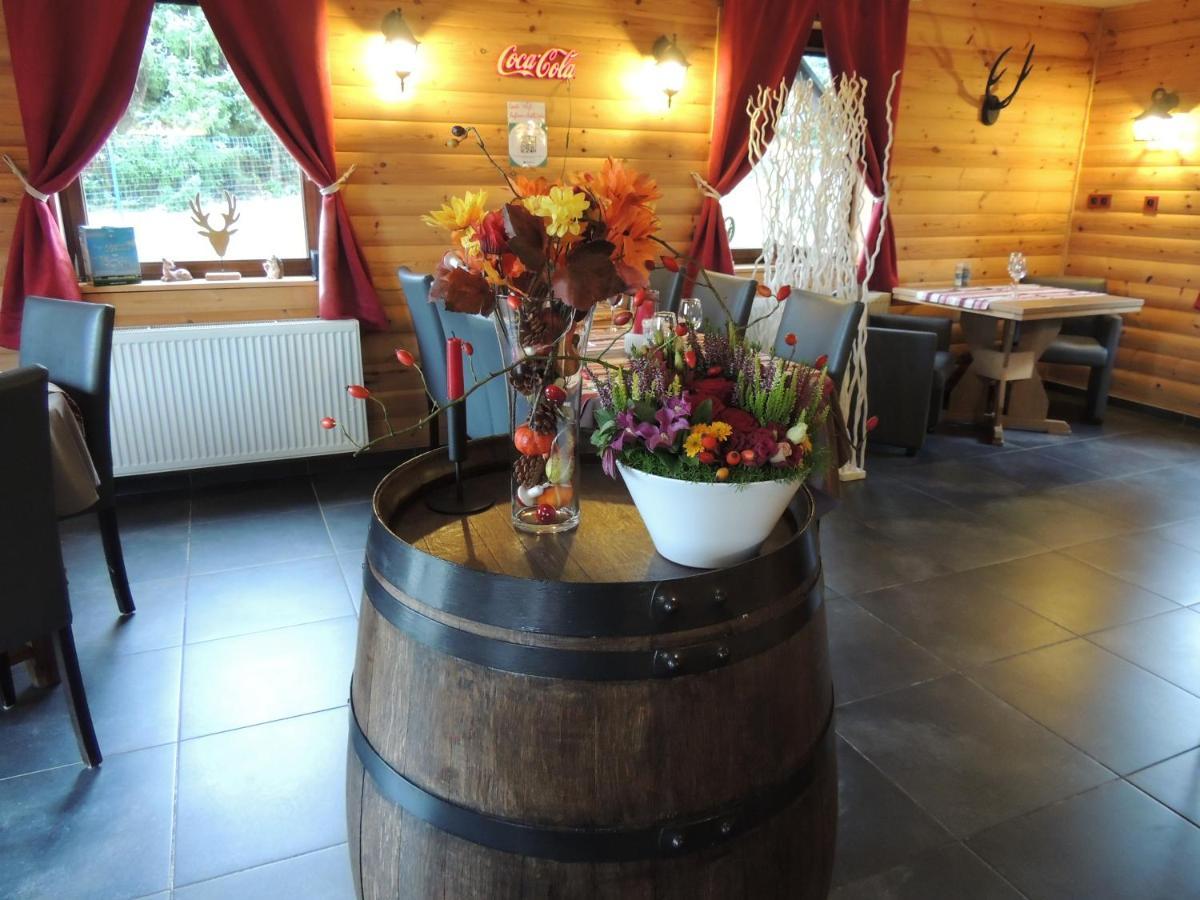 Auberge "La Fourchette Paysanne" Dochamps Exterior foto