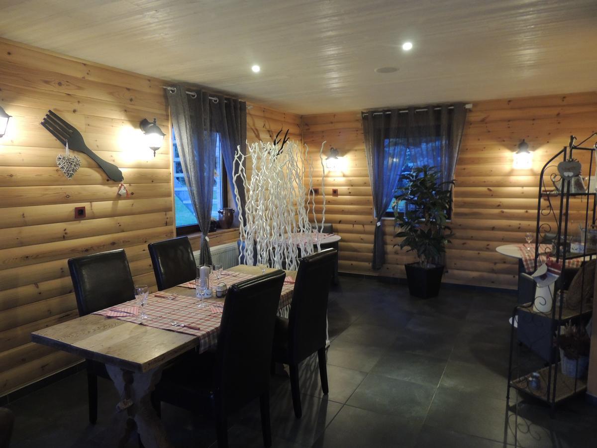 Auberge "La Fourchette Paysanne" Dochamps Exterior foto